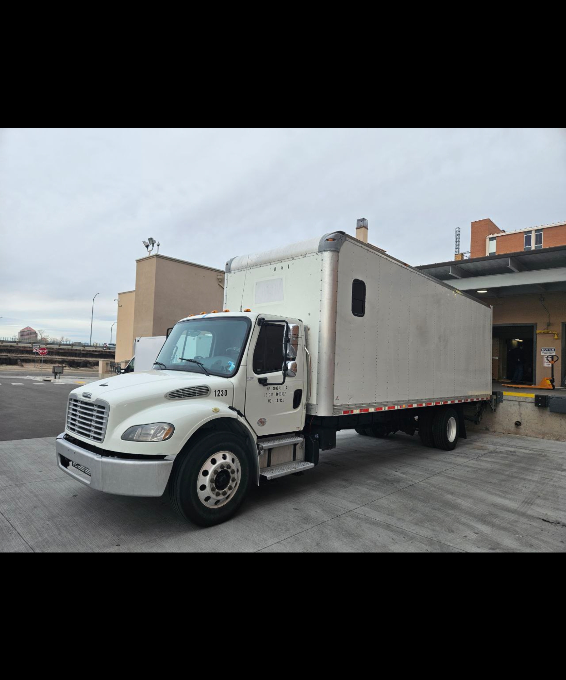 2020 Freightliner BUSINESS CLASS M2 106 - Фото 3