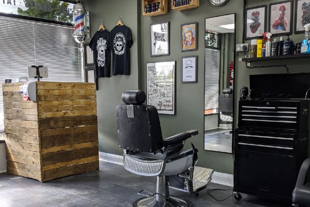 Sam's Barber and Beauty Shop - Фото 2