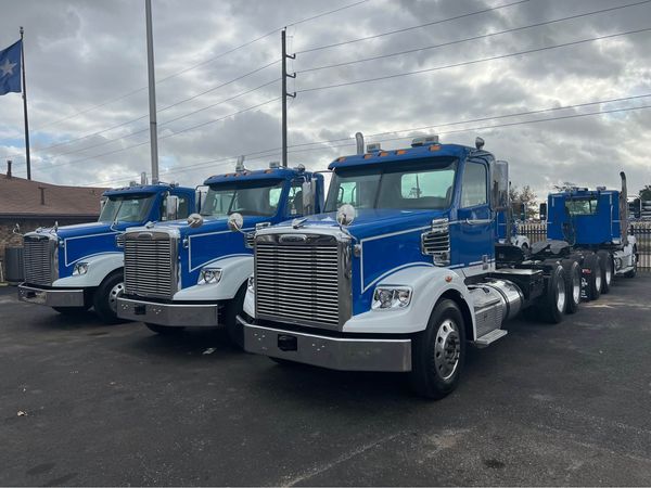 Freightliner Coronado 122s for Sale - Фото 2