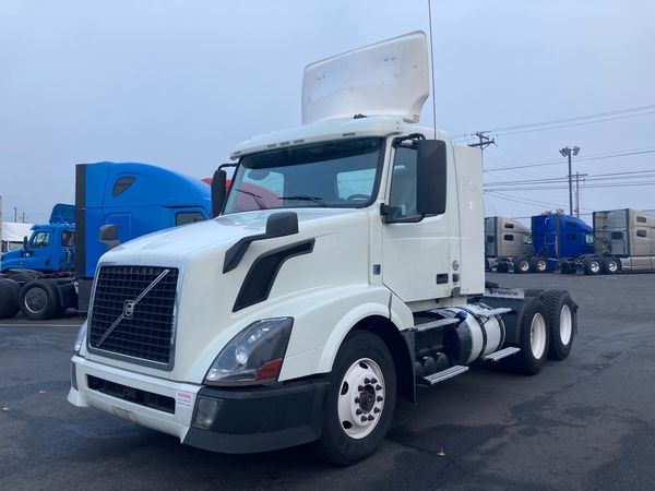 2014 Volvo vnl64t300 - Фото 2