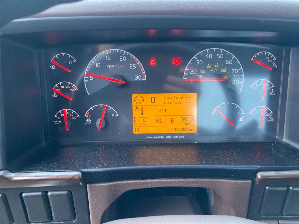 2014 Volvo vnl64t300 - Фото 8