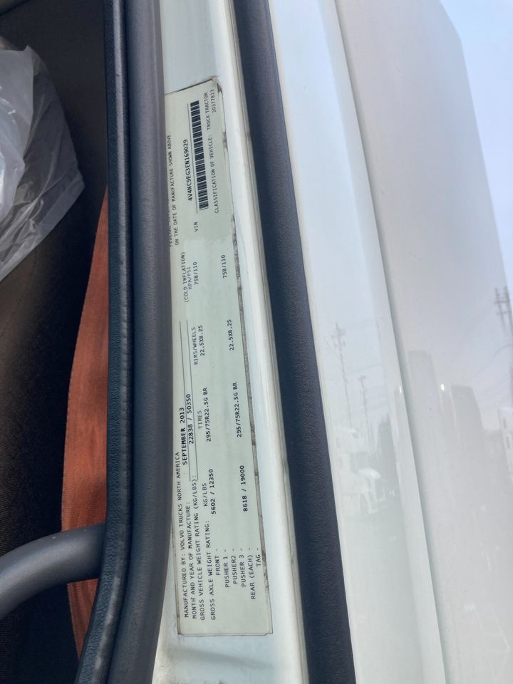 2014 Volvo vnl64t300 - Фото 10