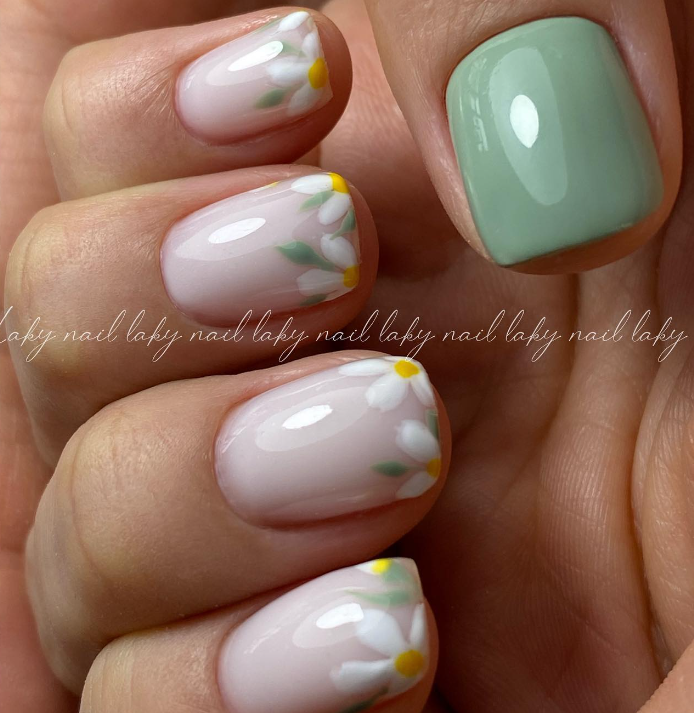 Saule, Manicure - Фото 6