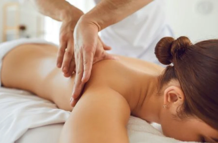 Masaż relaksująco - terapeutyczne