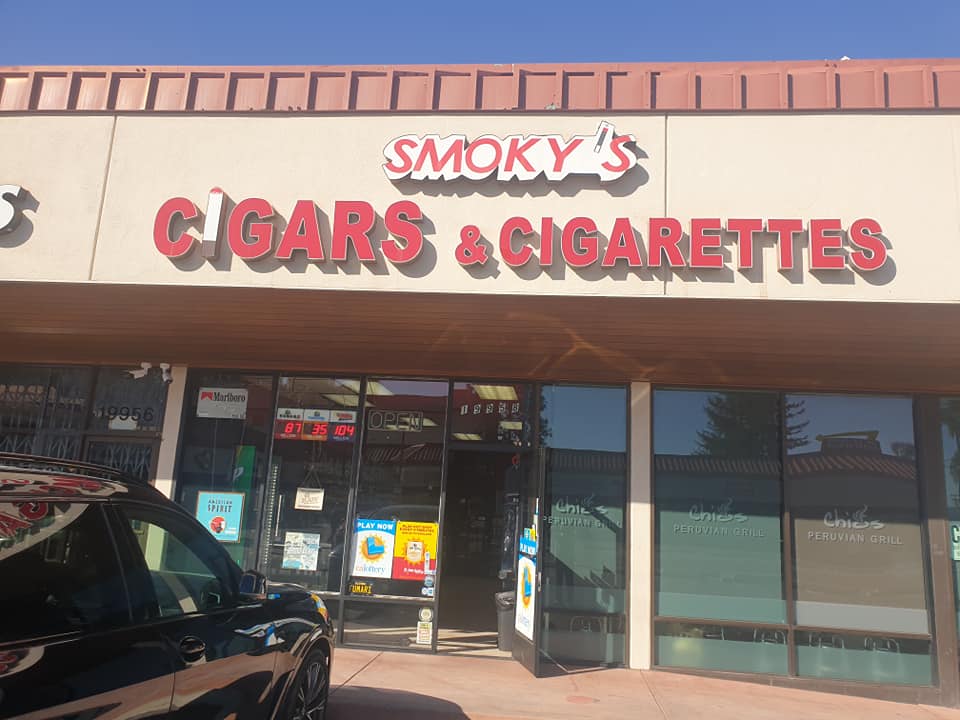 Smoky's Cigars & Cigarettes - Фото 6