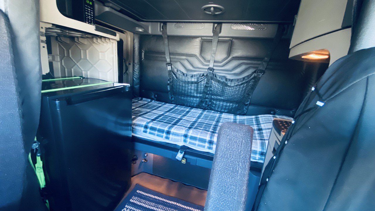 Freightliner Cascadia for Sale - Фото 4