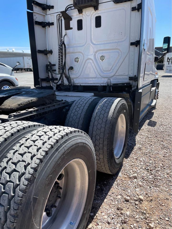 2016 Freightliner Cascadia for Sale - Фото 6