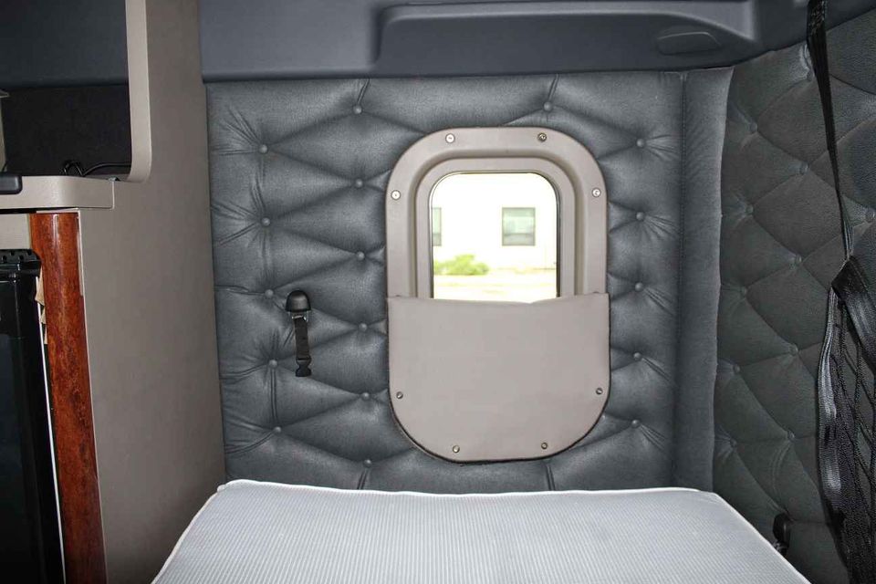 2017 FREIGHTLINER GLIDER KIT CASCADIA - Фото 9