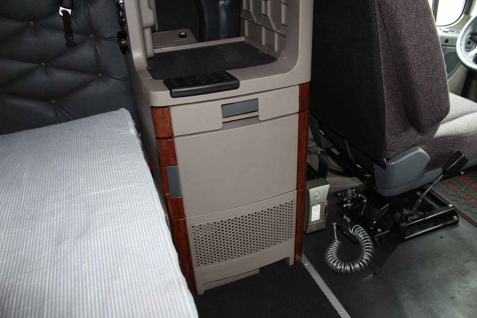 2017 FREIGHTLINER GLIDER KIT CASCADIA - Фото 17