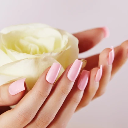 professionalyniy-manikyur-i-pedikyur-photo