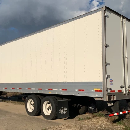 photo-2022-utility-dry-van-53