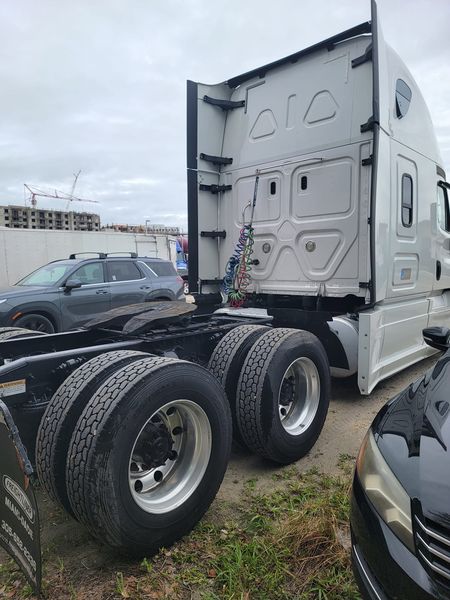 Freightliner Cascadia 2018 for Sale - Фото 5