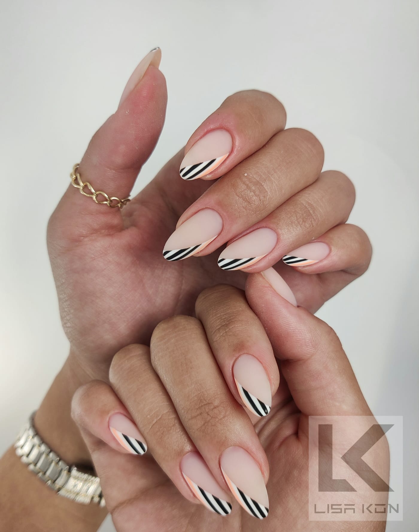 Lisa Kon, Russian Manicure in California - Фото 4