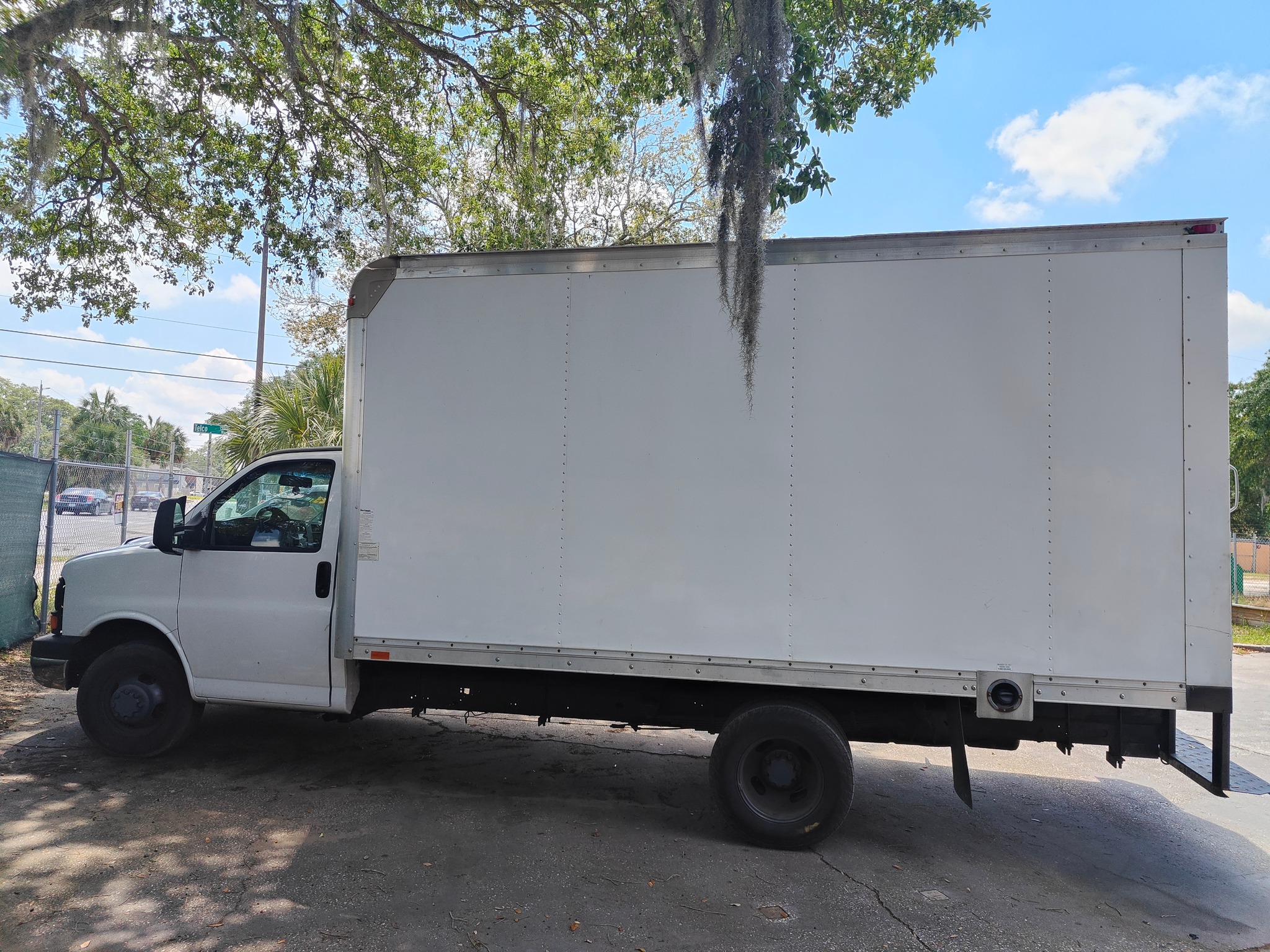 Продам GMC Savana 3500 - Фото 2