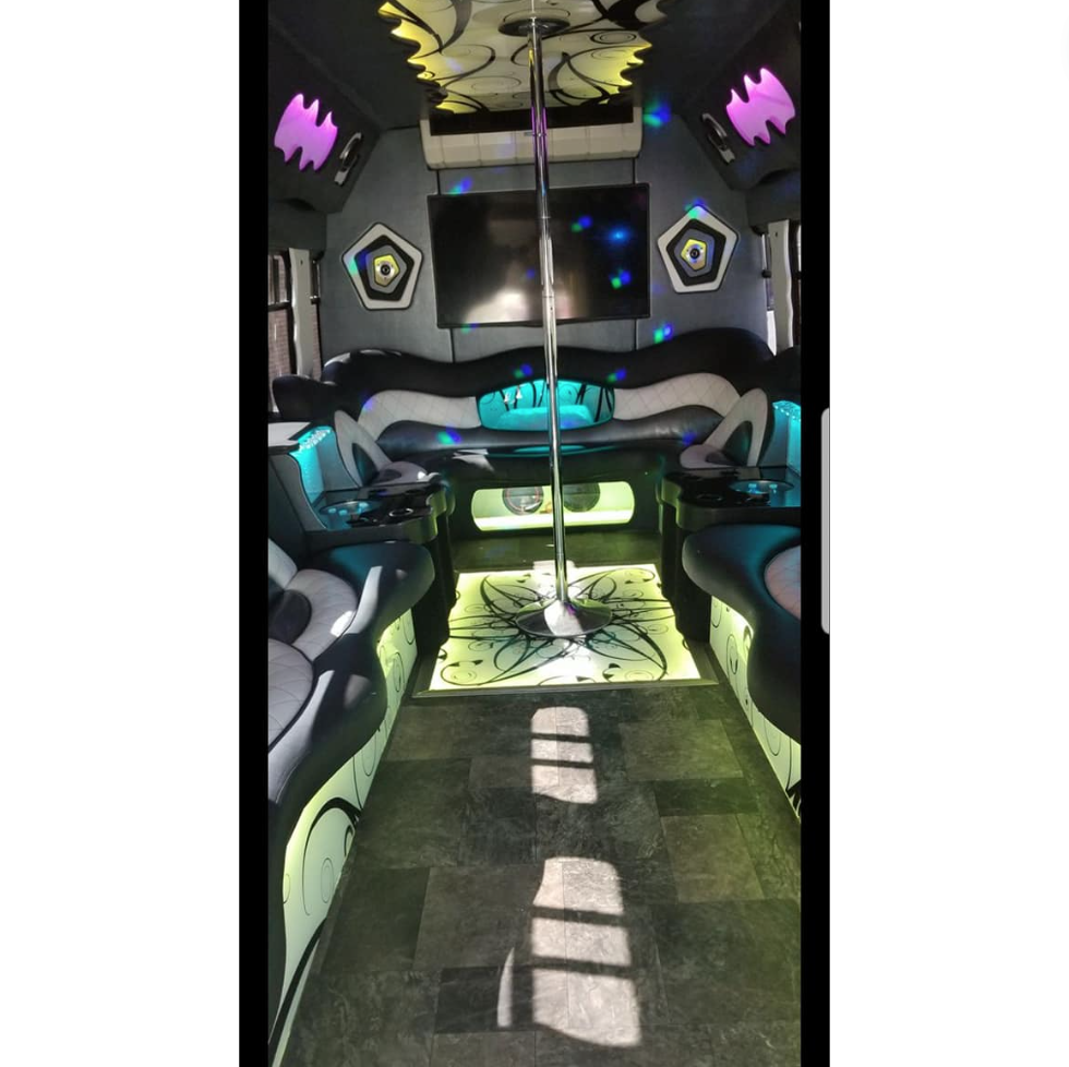 AMK Auto/Truck Repair Body Shop & Sales - Zdjęcie 6