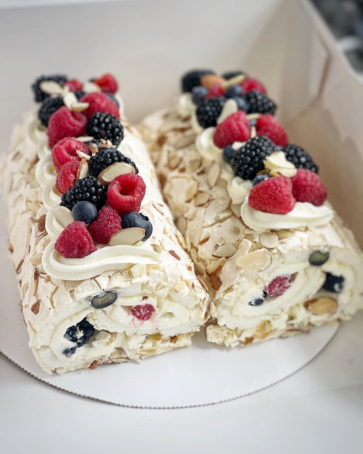 Cakes and Macarons - Фото 3