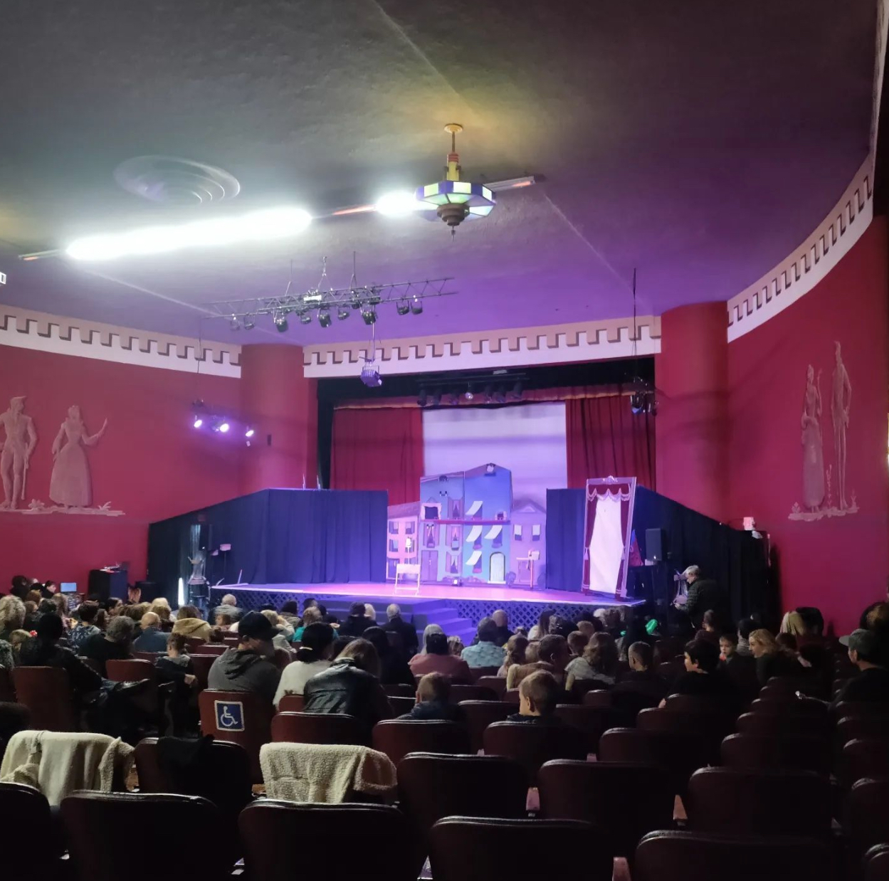 Оголосьте свій захід, ді-джей з багаторічним досвідом - Фотографія 2