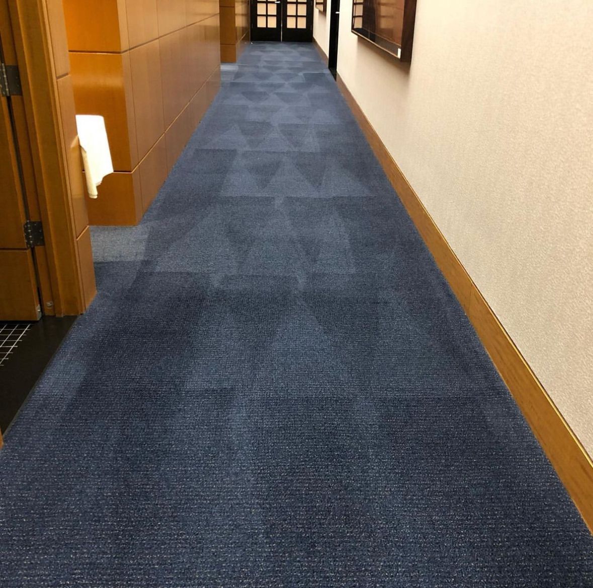 Наша компания предоставляет широкий спектр услуг по уходу за всеми видами половых покрытий! - Фото 3