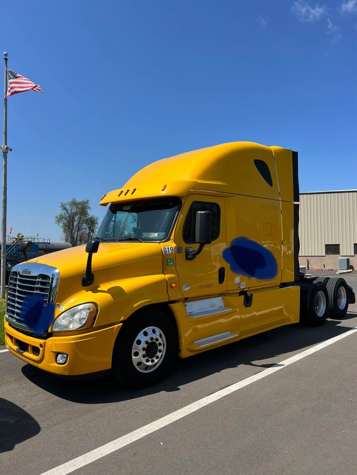 2014 Freightliner Cascadia - Фото 3