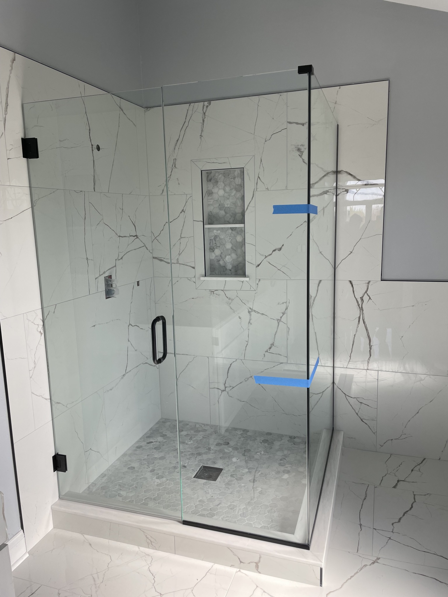 PIV Services | Shower and Glass Installation | Mirror - Фото 2