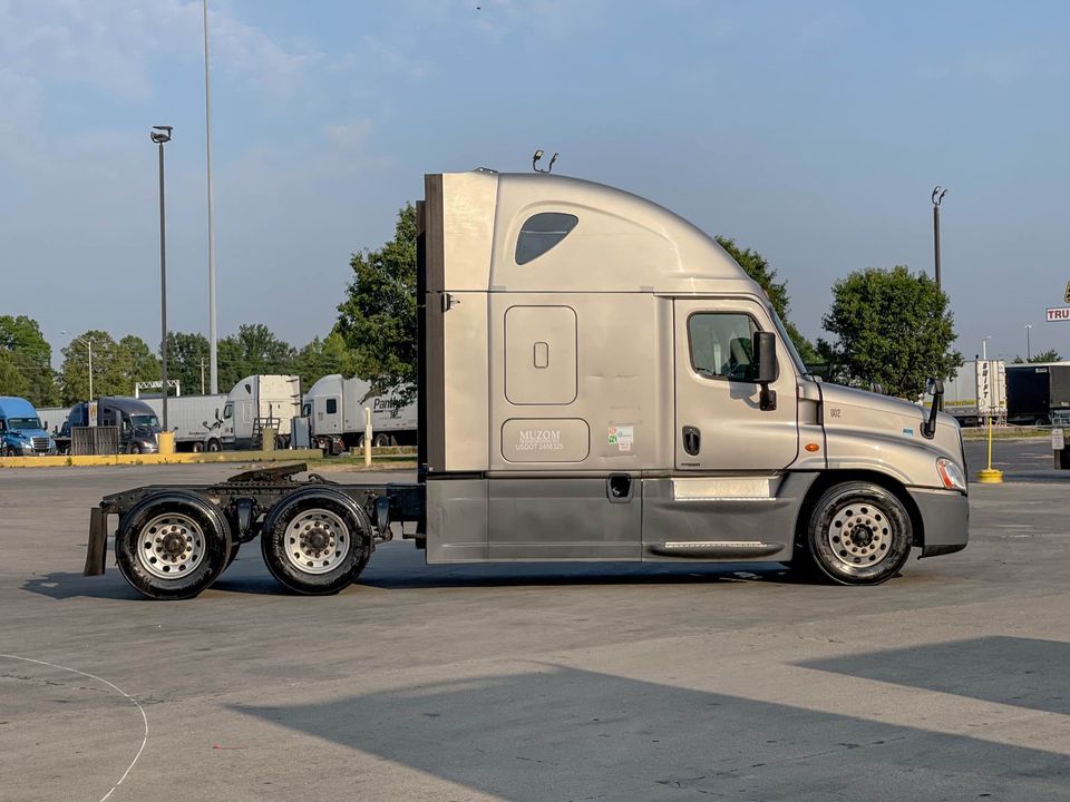 Freightliner Cascadia 2016 for Sale - Фото 9