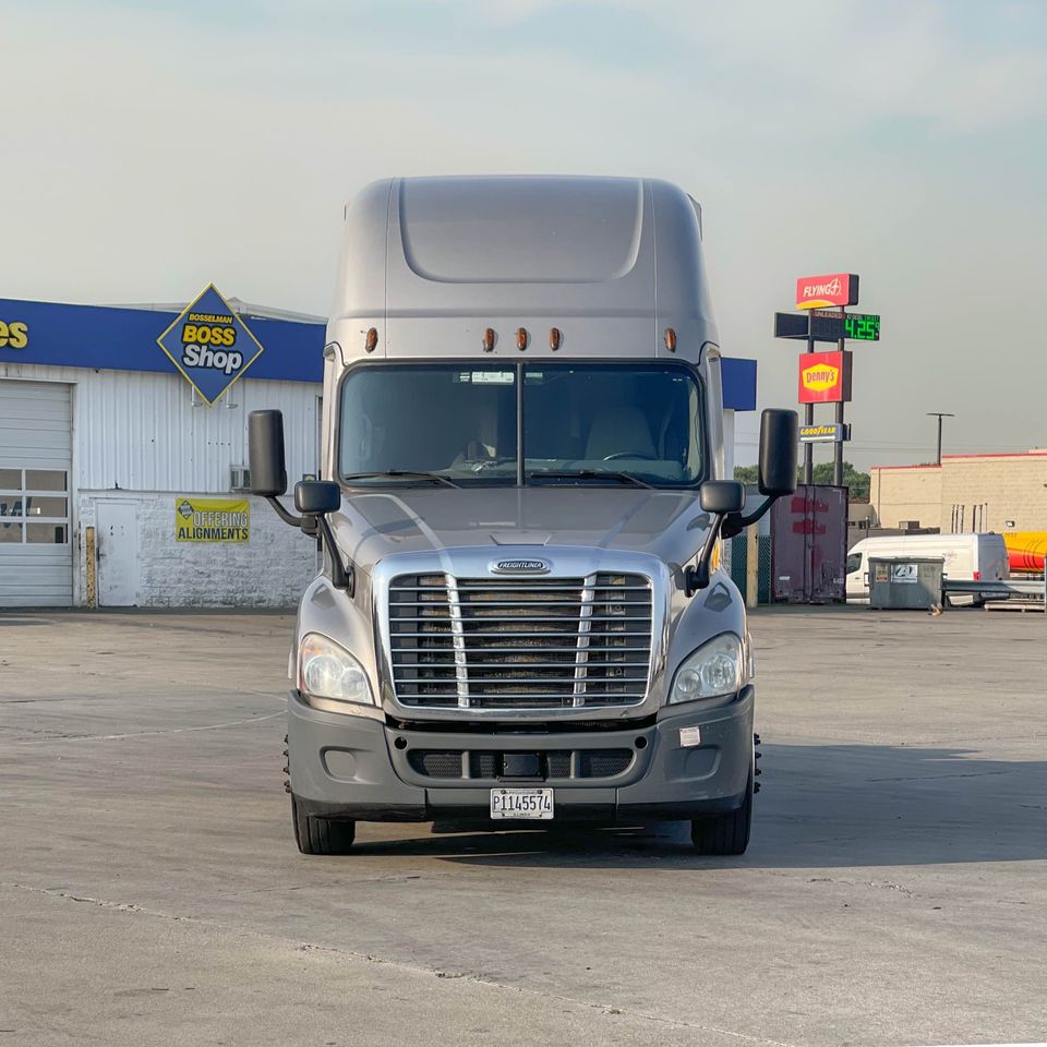 Freightliner Cascadia 2016 for Sale - Фото 15