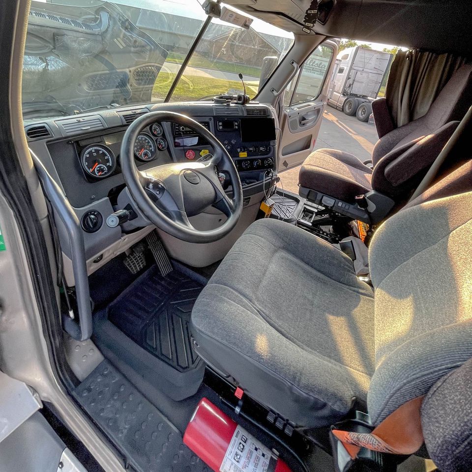 Freightliner Cascadia 2016 for Sale - Фото 6