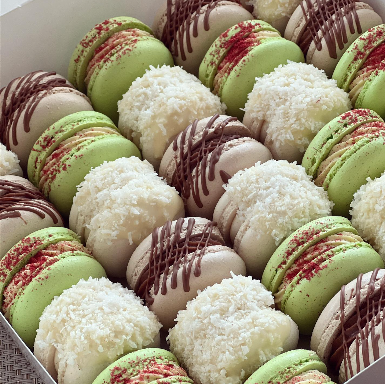 Viktoriia Sweets/ Macarons Sacramento - Фотографія 6