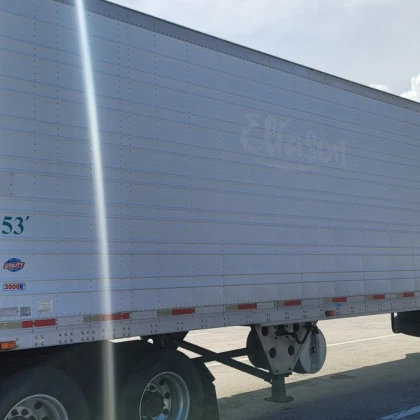 photo-reefer-for-rent-2