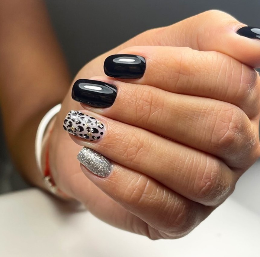 Yuliya, Manicure Studio - Фото 4