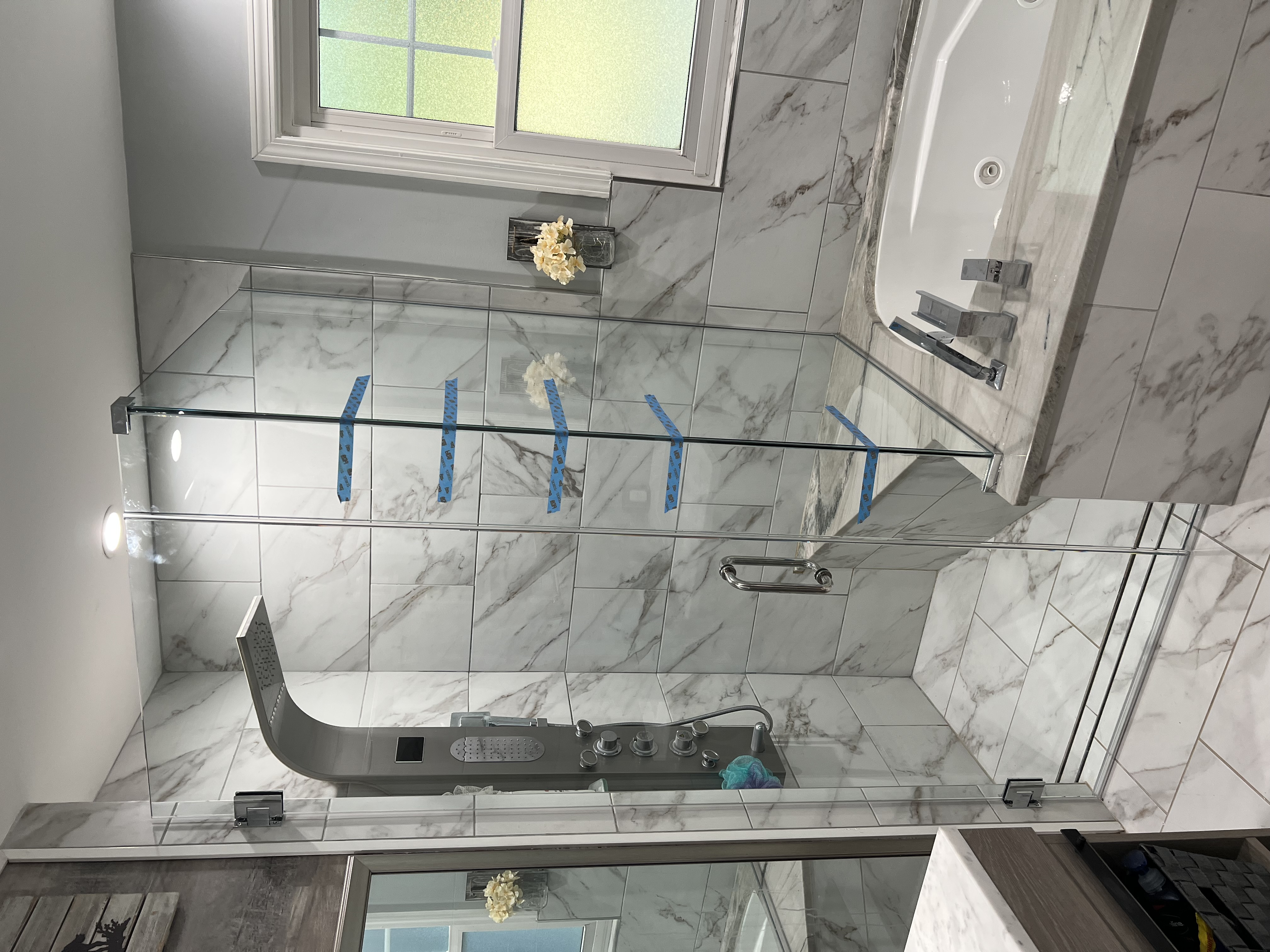 Shower Doors Master - провідна компанія з монтажу скляних дверей та інших скляних поверхонь - Фотографія 7