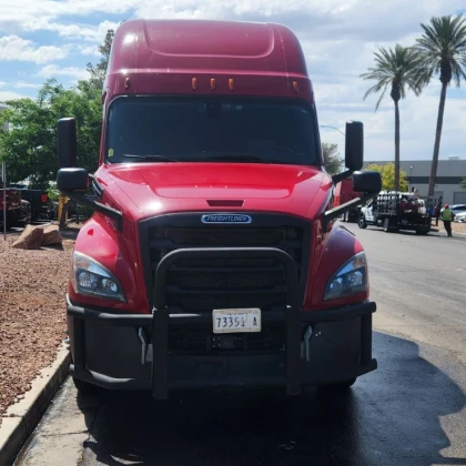 photo-2018-freightliner-cascadia-for-sale-2