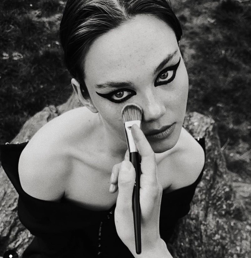 Julia, Make-up Artist - Фото 6