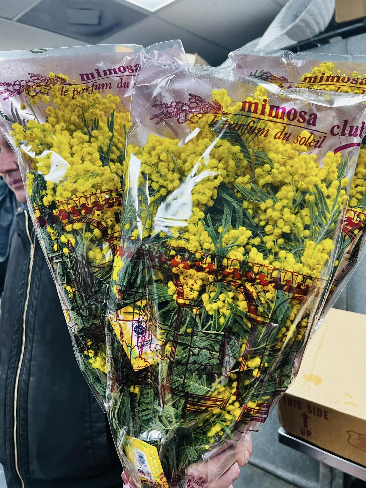 Al & Al Liquors and Flowers - Фото 6