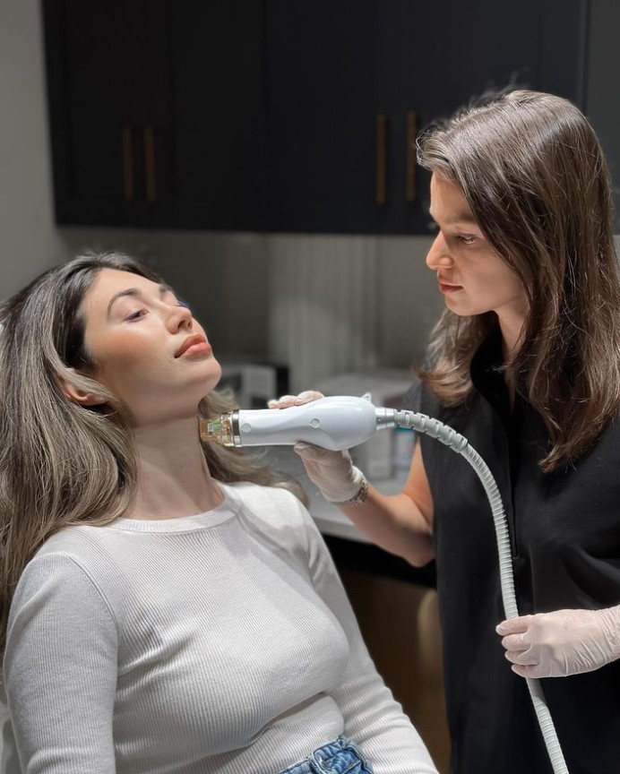 Renata, Injector Cosmetologist - Фото 6