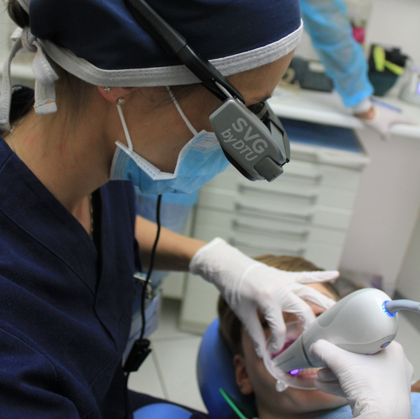 Complete Smiles Dental, Лечение Зубов - Отбеливание - Импланты - Ортодонтия - Бесплатная Диагностика - Фото 4
