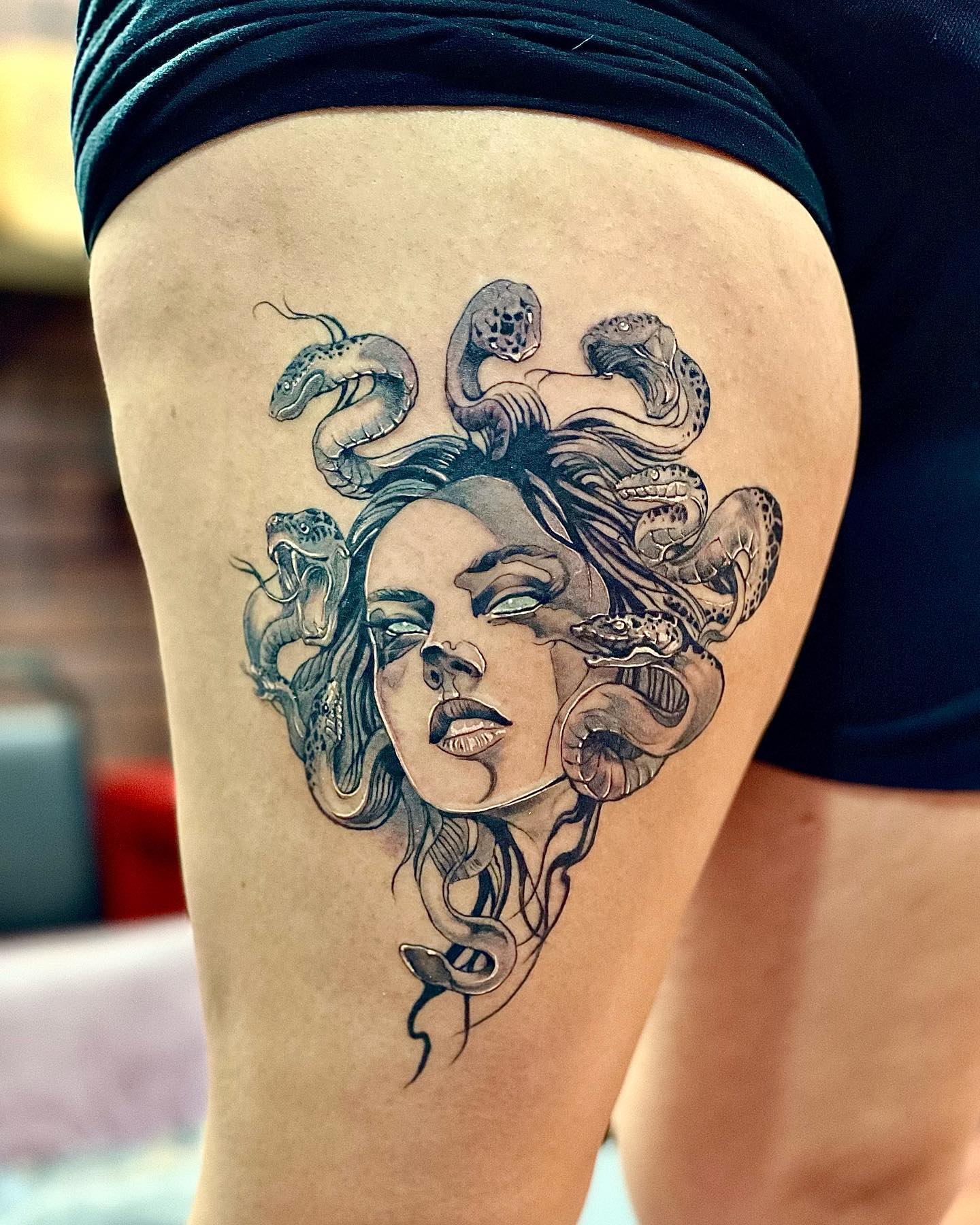Tzar Line Studios - Tattoo - Фото 5