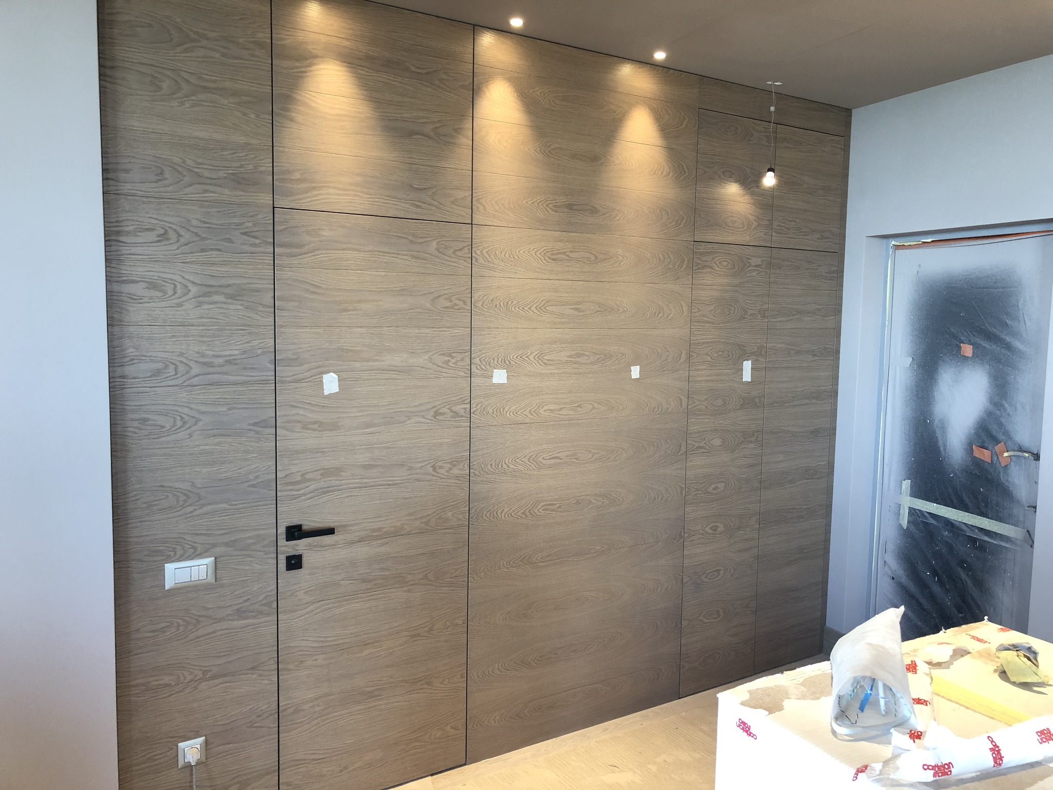 Deribas Сonstruction, Installation of Doors - Фотографія 4