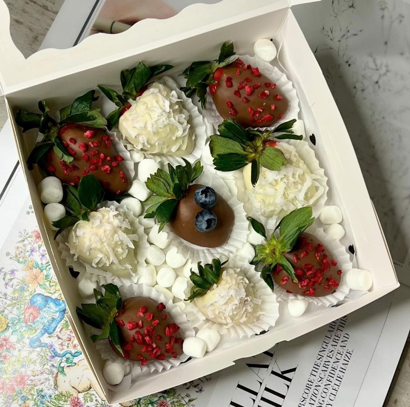 Alina - Strawberry in Chocolate - Фото 7