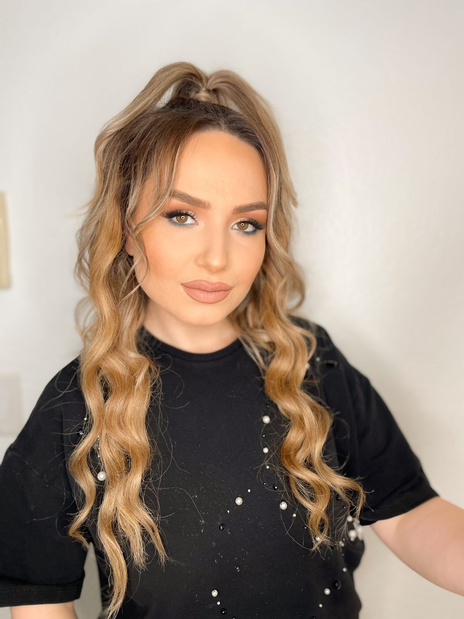 Monarch Beauty Salon - место, где Вам не только помогут выгодно подчеркнуть достоинства, но и поддержат самые смелые идеи - Фото 16