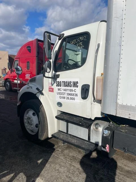 2015 Freightliner BUSINESS CLASS M2 106