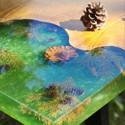 photo-prodayu-unikalyniy-stol-iz-dere