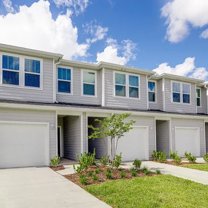 photo-natalia-doudko-licensed-real-estate-broker