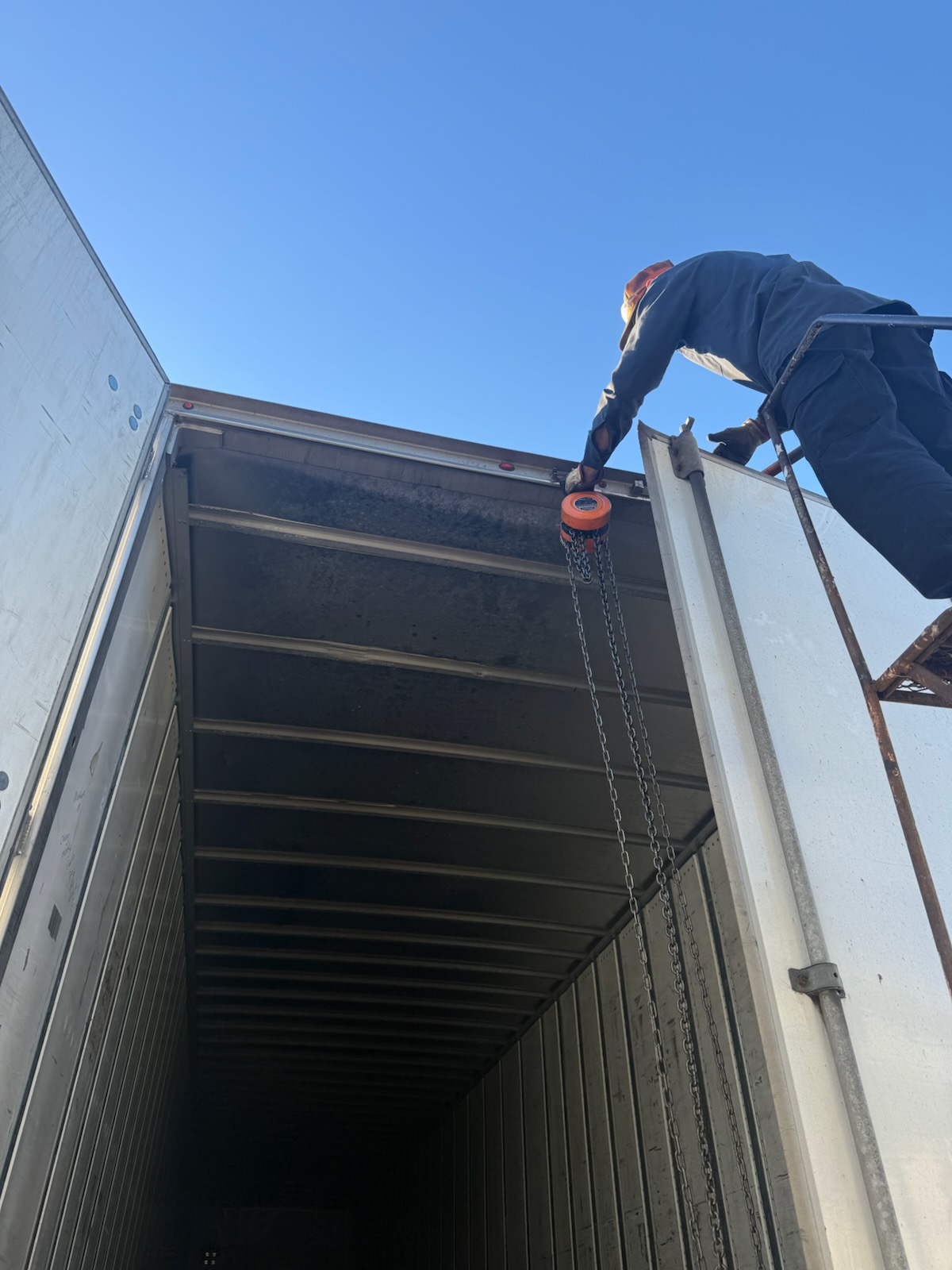 Сервис больших грузовиков и трейлеров | Профессиональный ремонт SEMI TRUCK и RAM 350 - Фото 7