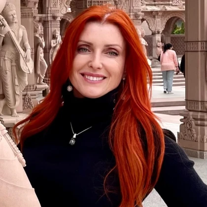 photo-tereza-timo-roth-realtor-associate