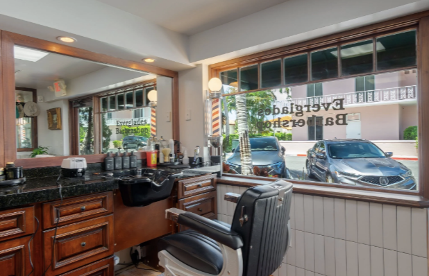 PALM BEACH BARBERSHOP — Вечное мастерство и традиции с 1936 года - Фото 9