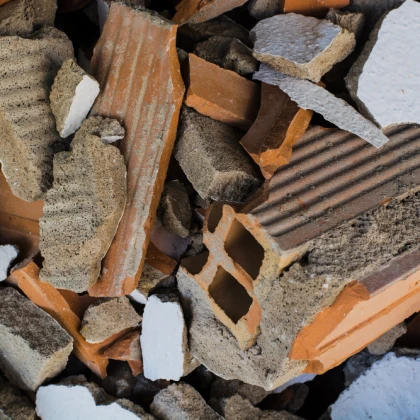 demontazh-i-vivoz-stroitelynogo-1-photo