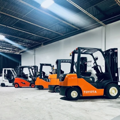 need-forklift-welcome-in-we-photo