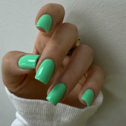 russian-manicure-pedicure-photo