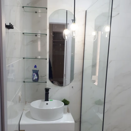 photo-glass-mirrors-installation-sho